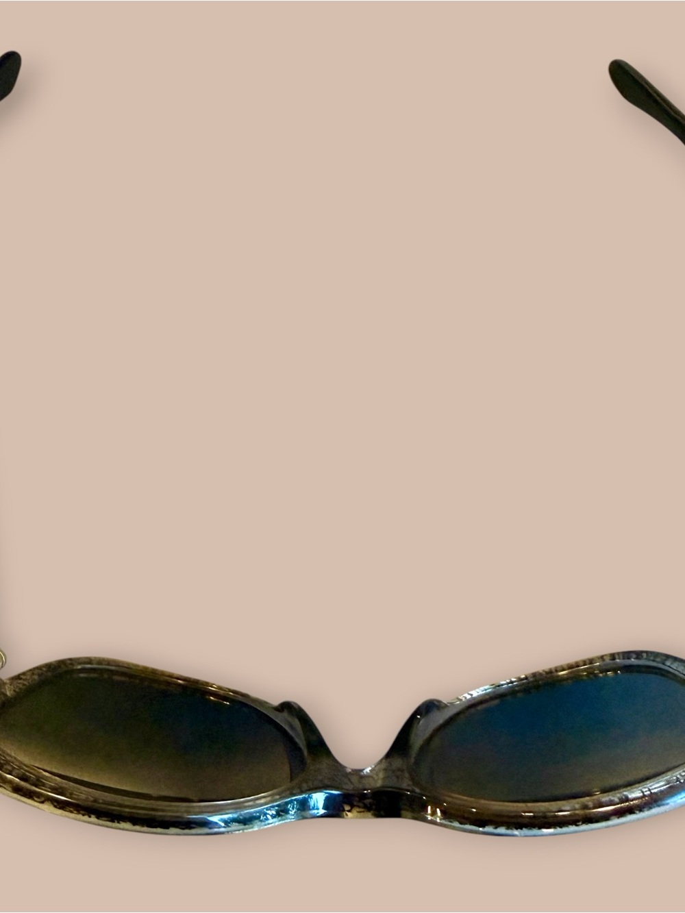 Versace Sunnies in Black & Gray Pattern, Oval Sunglasses, Versace Medusa Sleeve - Picture 13 of 16
